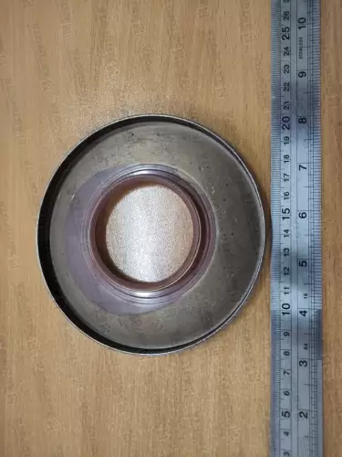 Манжета 59х135х10 полуоси вездехода для а/м КАМАЗ (красная) 864158-10 - Авторота