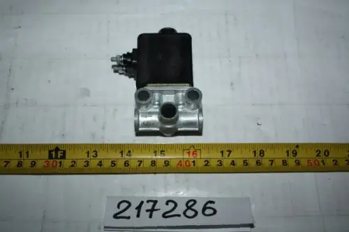 Клапан электромагнитный ЗИЛ (коммунальная техника) для управления КОМ 12V КЭМ-19-01 - Авторота