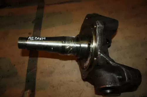 Кулак поворотный МАЗ левый среднего моста 6430-3001009 - Авторота