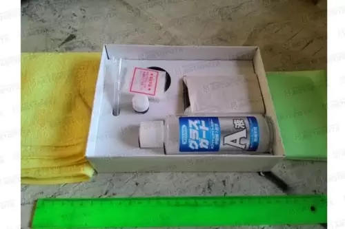 Покрытие-полироль "Жидкое стекло" (110мл+4,5мл) для светлых авто с апликаторами - Авторота