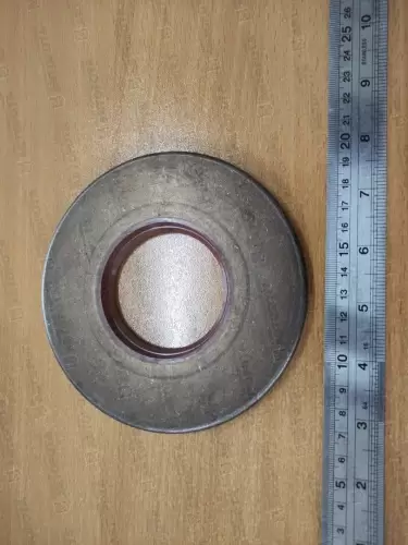 Манжета 59х135х10 полуоси вездехода для а/м КАМАЗ (красная) 864158-10 - Авторота