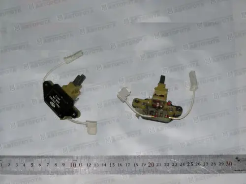 Узел щеточный генератора 7941.3702В5/ 7945.3702В3 (к ген. серии 231, 233, 234 с ЩР7 / ЩР7М) - Авторота