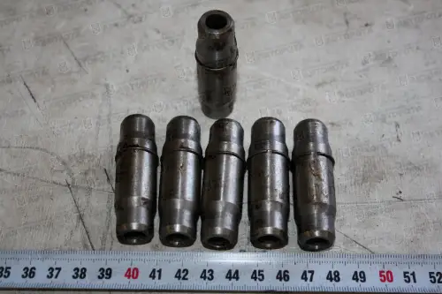 Втулка УАЗ впускного клапана направляющая 421(417)-1007032 - Авторота